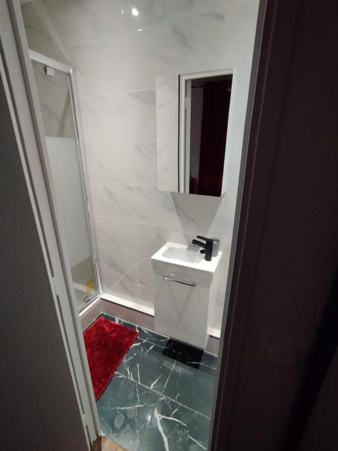 Chambre Proche De Stade De France Pierrefitte sur Seine Bagian luar foto